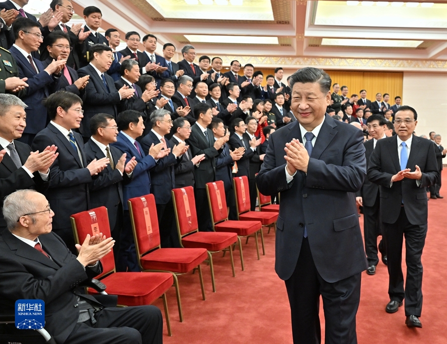 http://www.news.cn/politics/leaders/2021-11/03/1128026941_16359580958421n.JPG